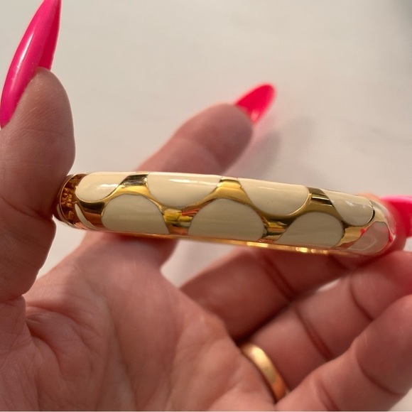 Premier Designs gold tone enamel clamper bracelet - Picture 3 of 7